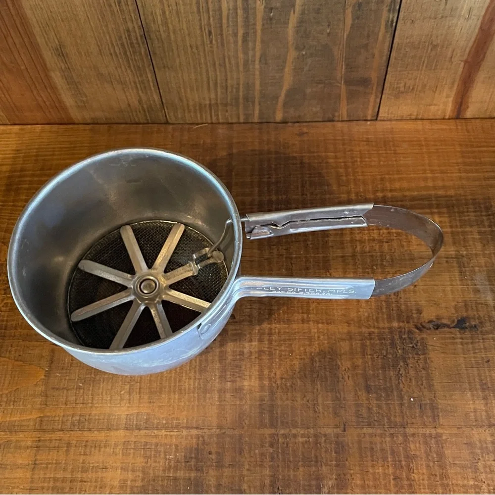 Vtg  Tin Flour Sifter Foley Hand Squeeze Kitchen Collectible One Hand Easy Use